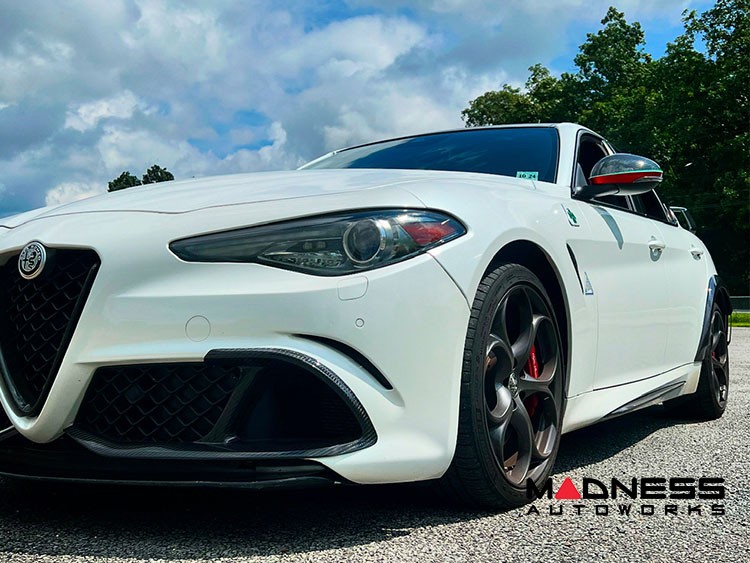 Alfa Romeo Giulia Mirror Covers - Carbon Fiber - Red Stripe